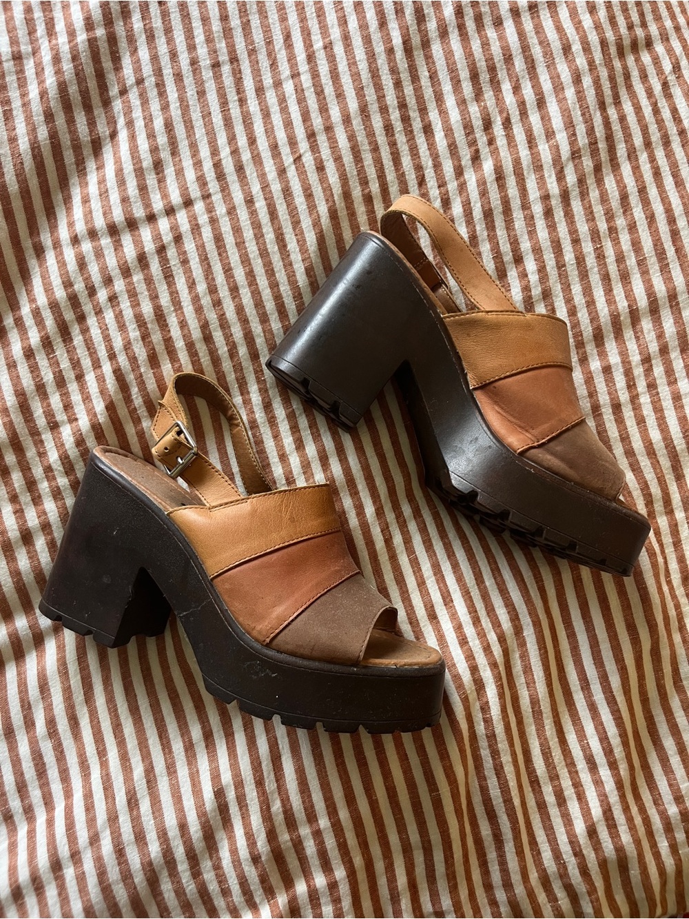 ROC misty Brown Leather-Trim Platform Sandals - Women
